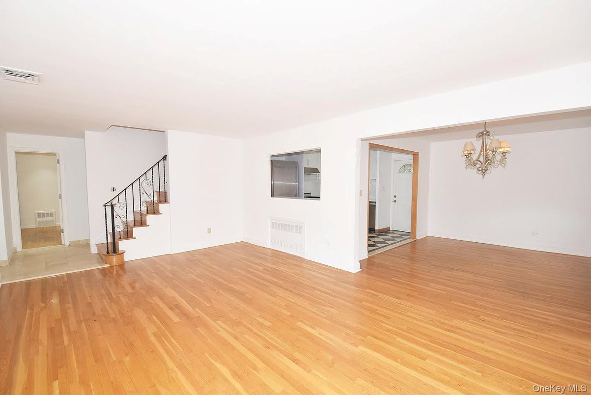Chandelier, Empty room, Interior, Wood Texture Flooring