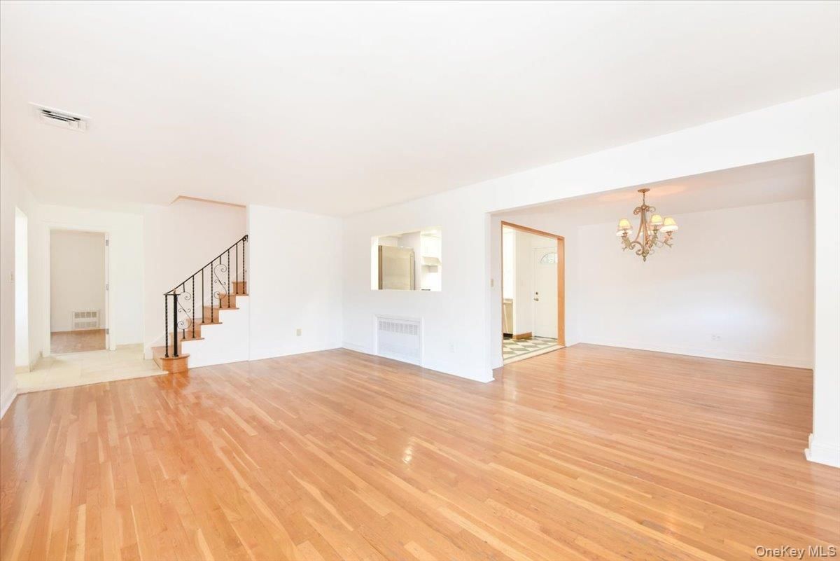 Chandelier, Empty room, Interior, Wood Texture Flooring