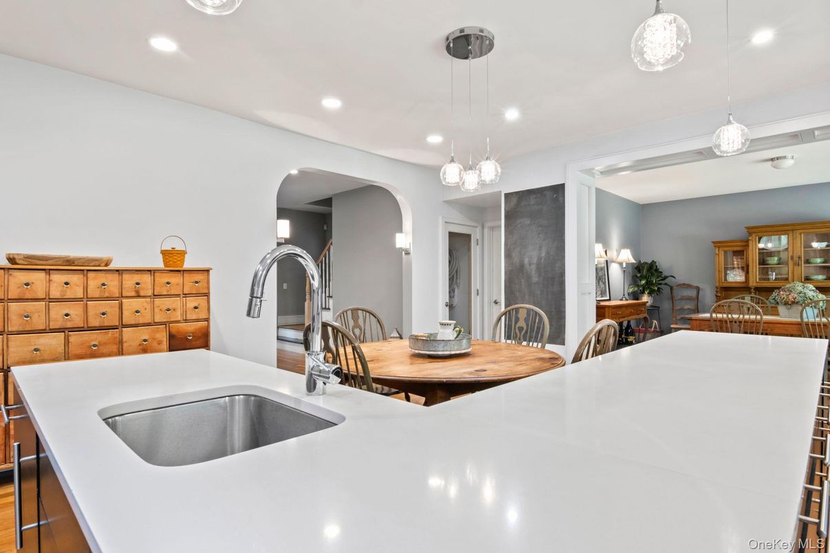 Dining room, Interior, Kitchen, Pendant Lights, Recessed Lighting