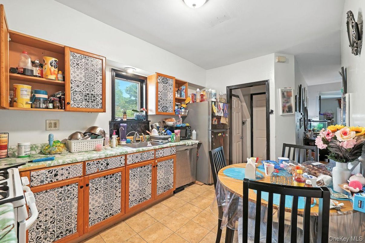 Dining room, Interior