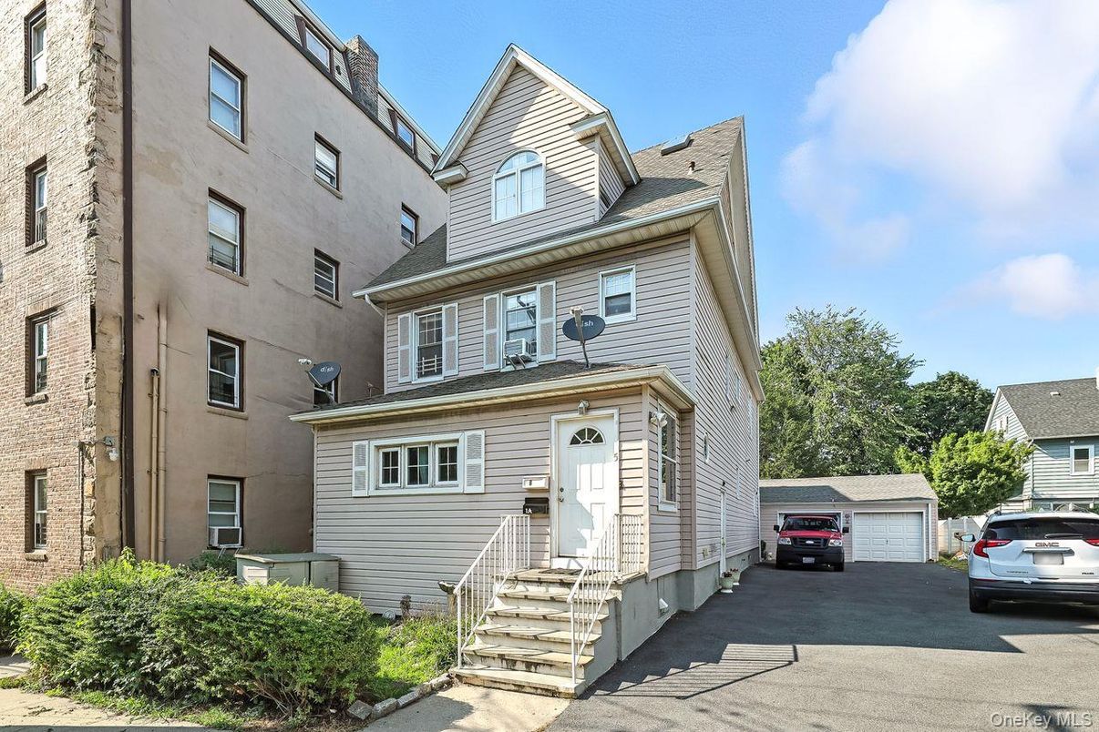 Detached Garage, Exterior, Facade, American Foursquare