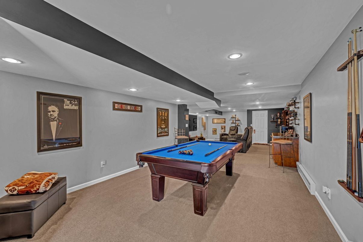 Billiard Table, Game Room, Interior, Recessed Lighting
