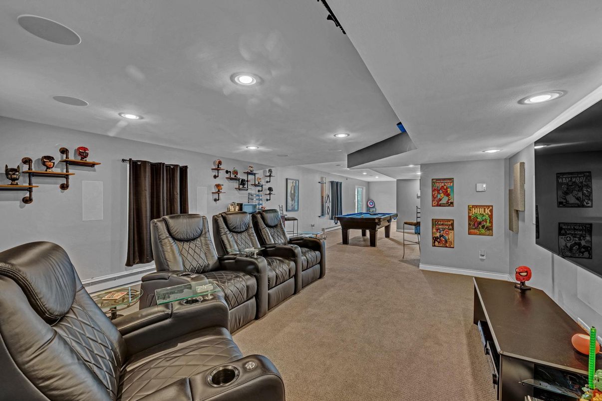 Billiard Table, Home Theatre Room, Game Room, Interior, Recessed Lighting
