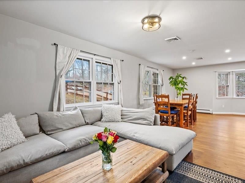 Dining room, Interior, Living room, Recessed Lighting, Wood Texture Flooring