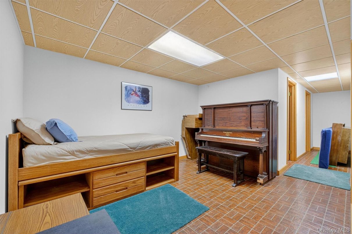 Bedroom, Interior, Piano