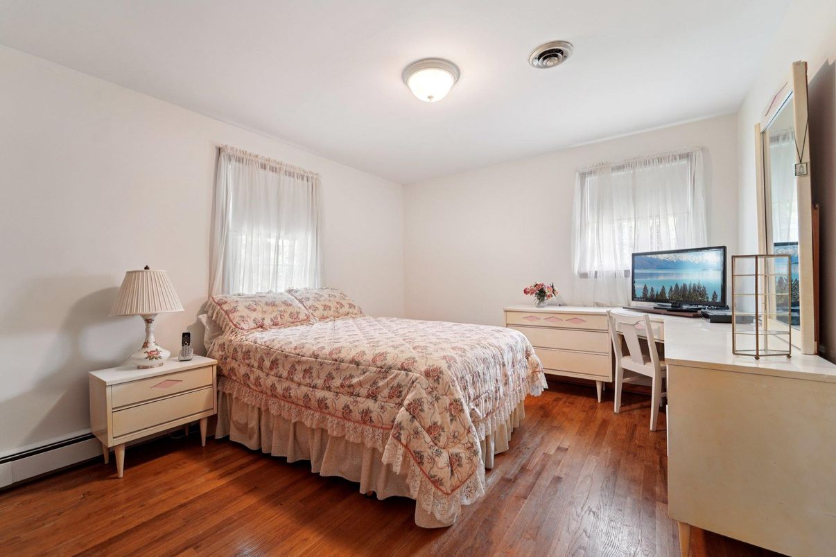 Bedroom, Home Office, Interior, Wood Texture Flooring