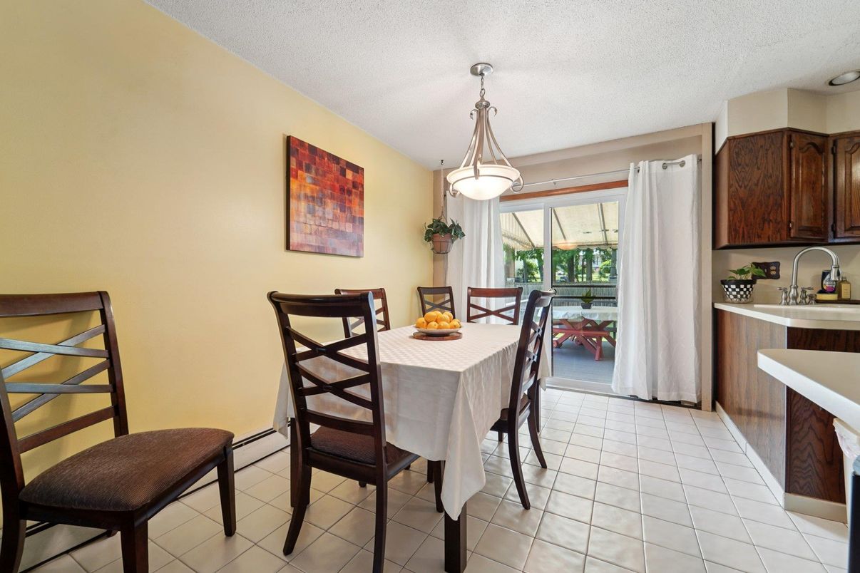 Dining room, Interior, Pendant Lights