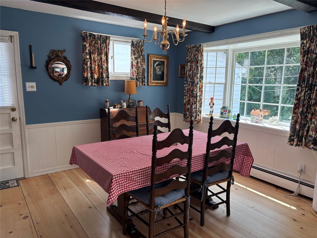 Chandelier, Dining room, Interior, Wooden Beams, Wood Texture Flooring