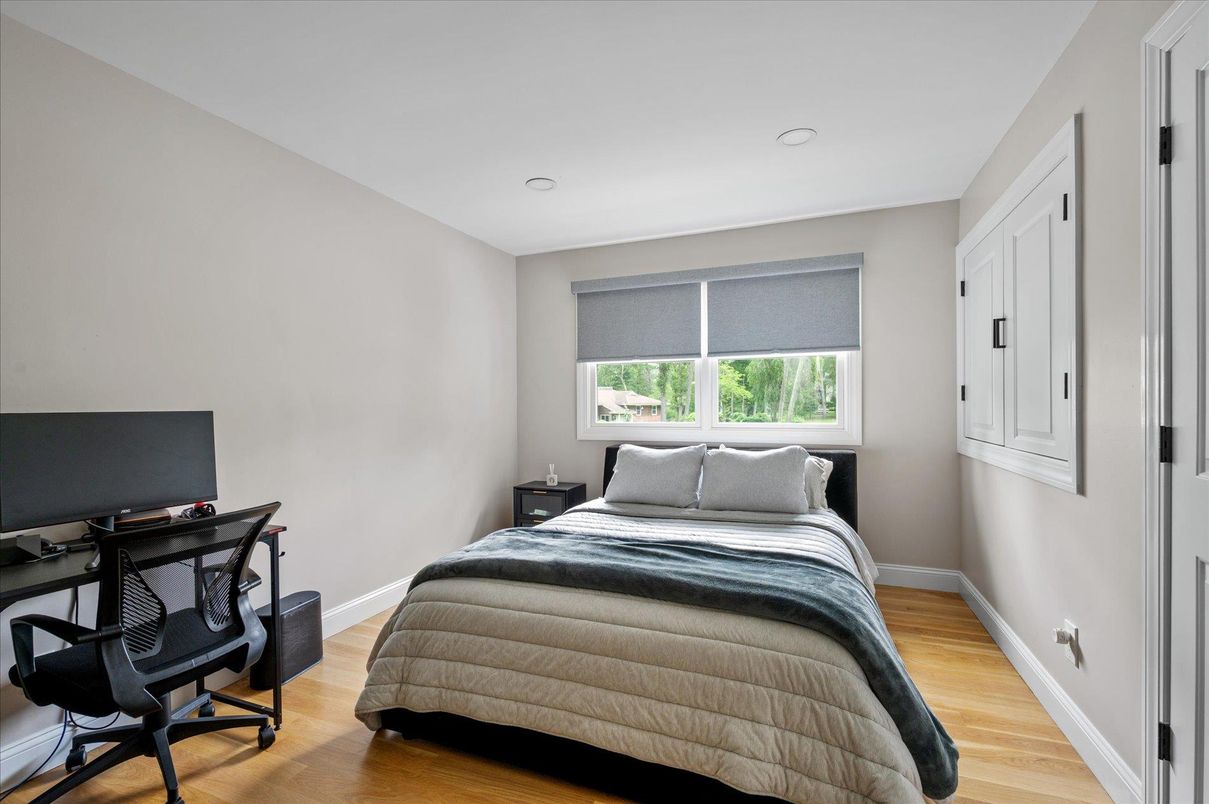 Bedroom, Home Office, Interior, Recessed Lighting, Wood Texture Flooring
