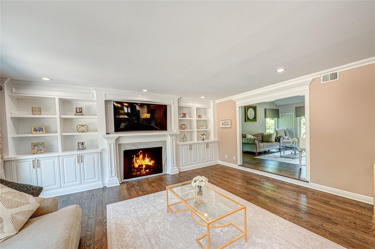 Fireplace, Interior, Living room, Recessed Lighting, Wood Texture Flooring