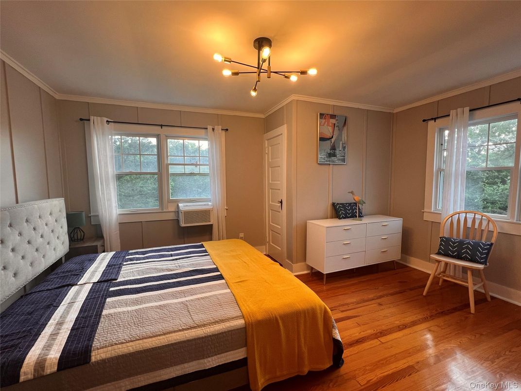 Bedroom, Interior, Water, Wood Texture Flooring