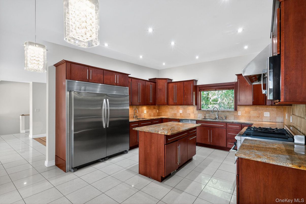 Interior, Kitchen, Pendant Lights, Recessed Lighting