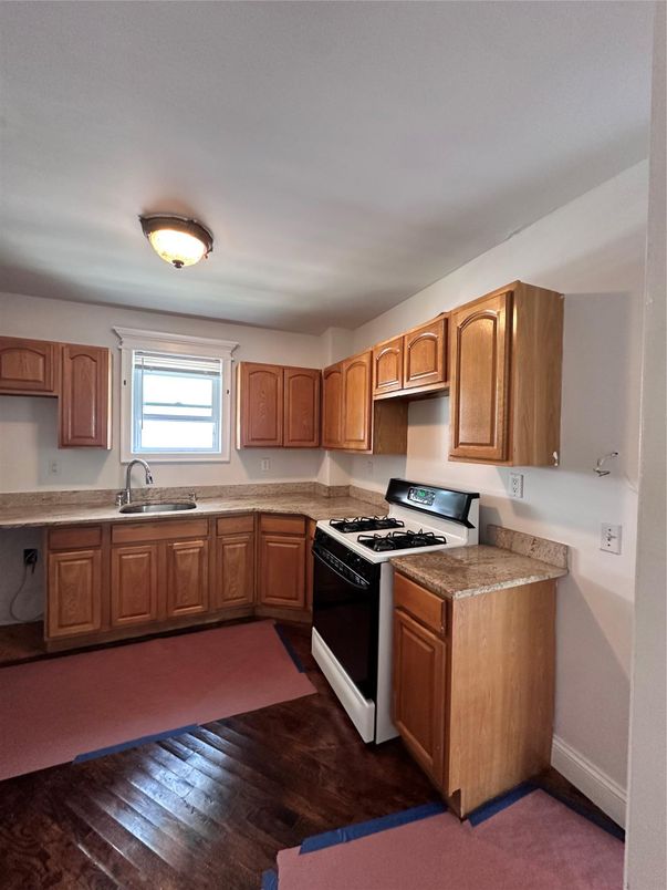 Interior, Kitchen, Wood Texture Flooring