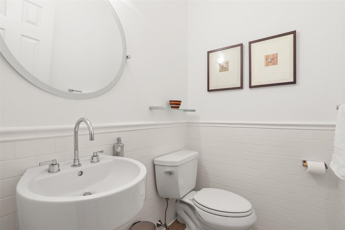 Bathroom, Interior