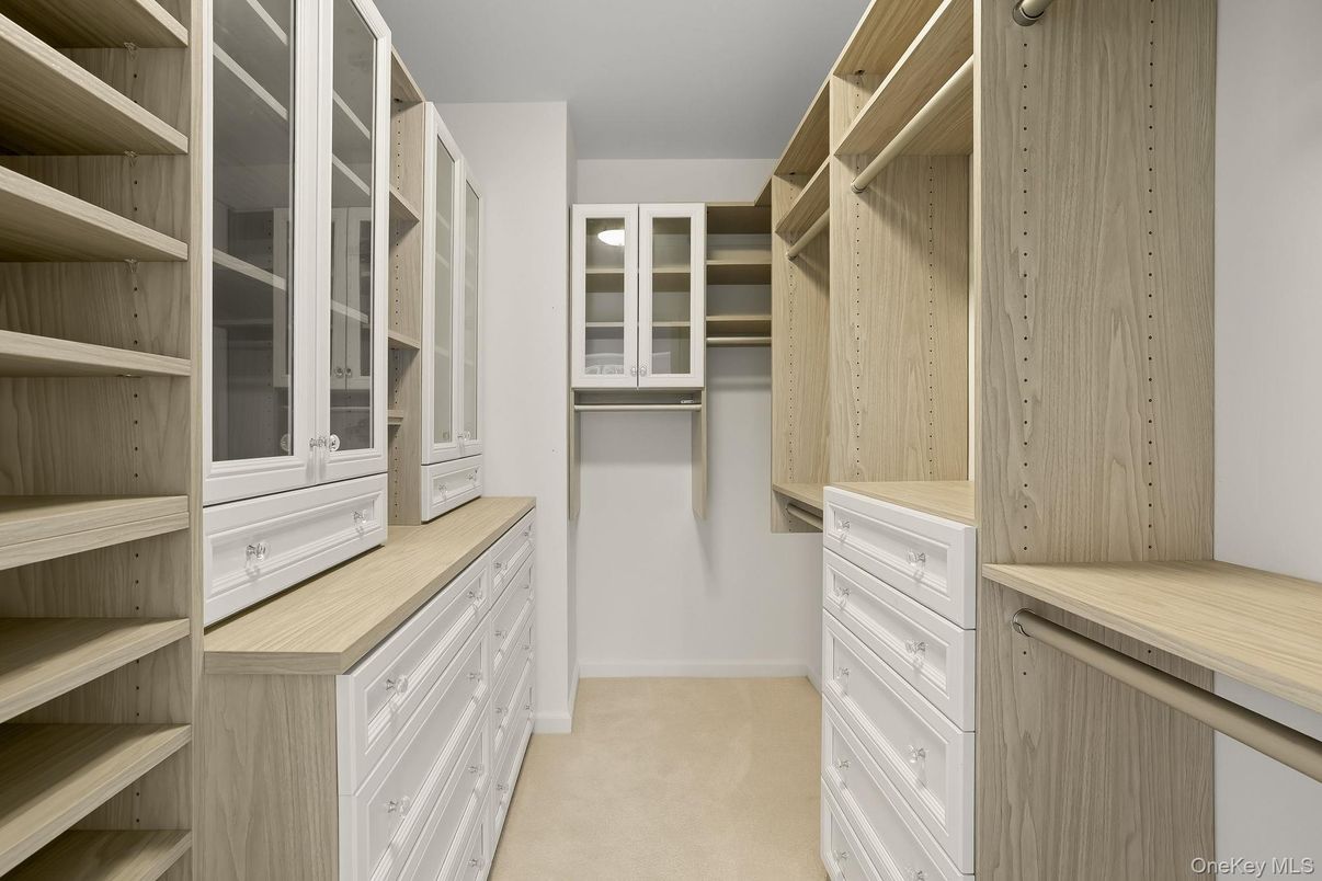 Interior, Walk-in Closets