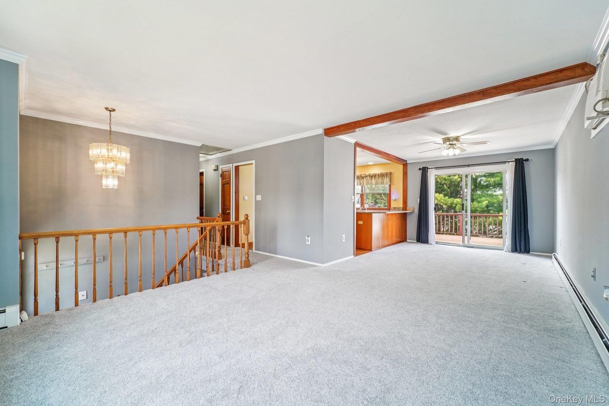 Chandelier, Empty room, Interior