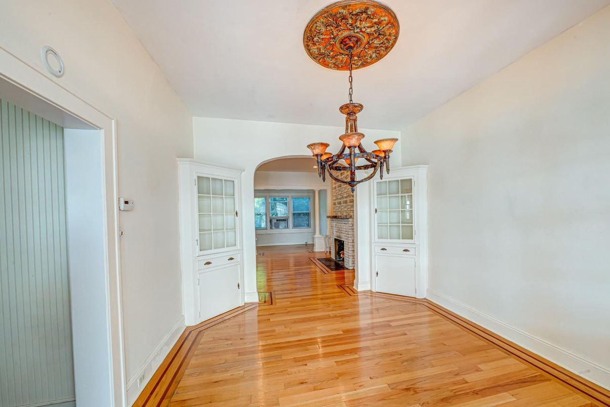 Chandelier, Fireplace, Interior, Wood Texture Flooring