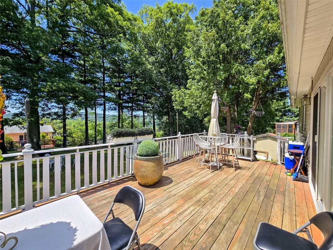 Exterior, Wood Texture Flooring