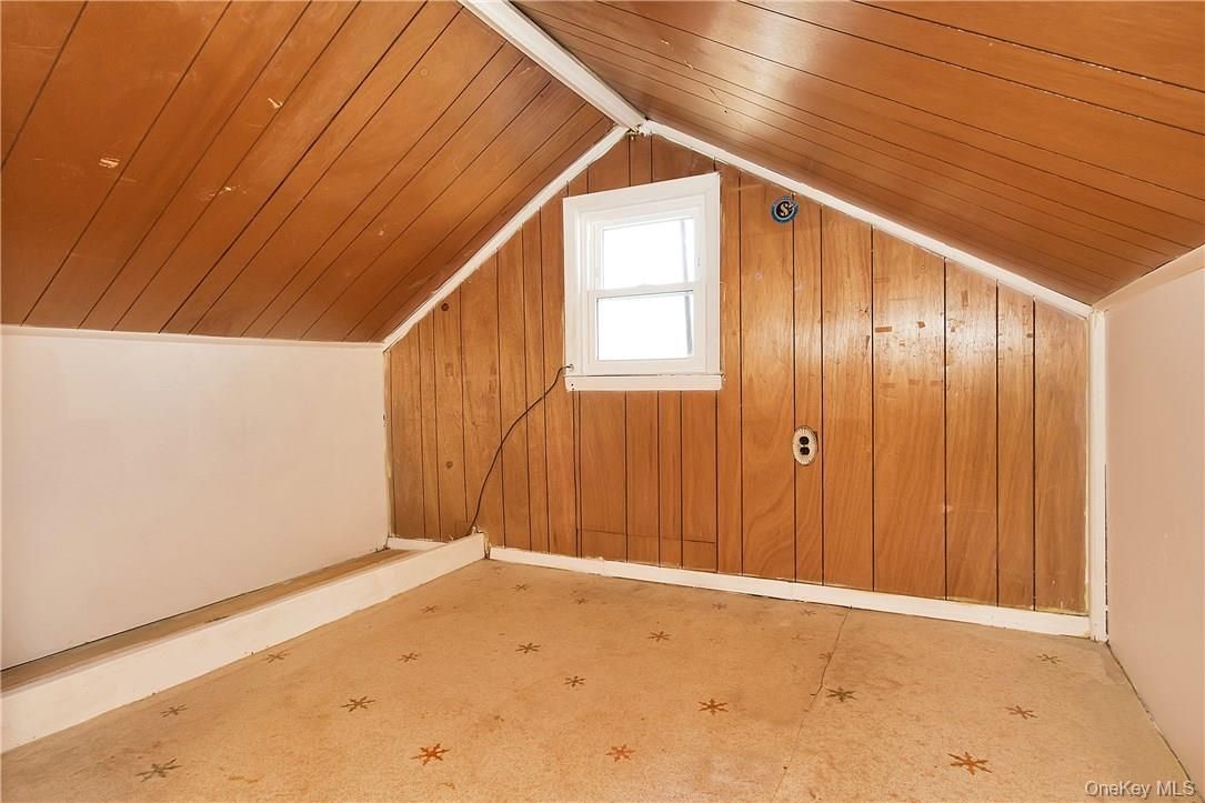 Empty room, Interior, Wooden Ceilings, Wooden Walls