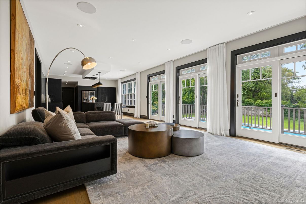 Dining room, Interior, Living room, Recessed Lighting