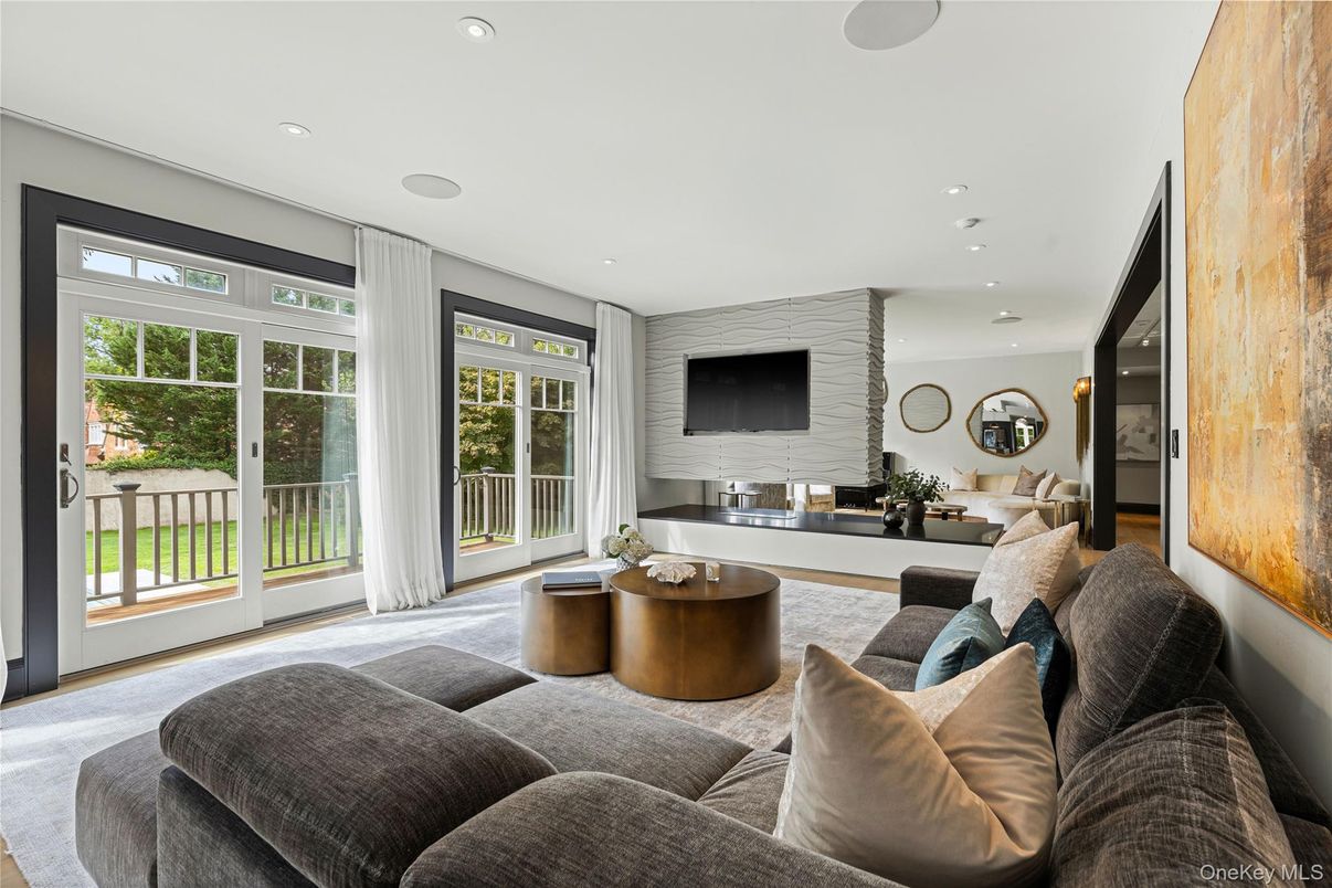 Interior, Living room, Recessed Lighting