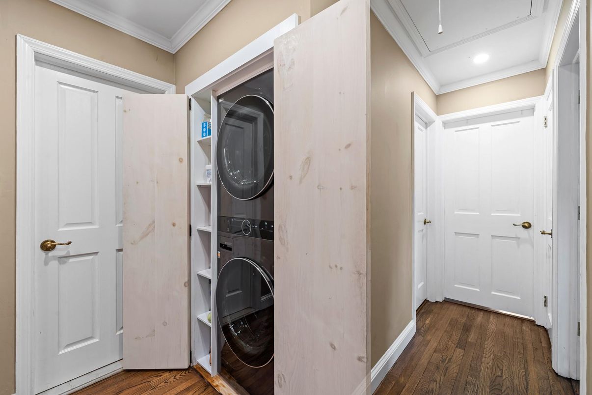 Interior, Recessed Lighting, Utility Closets, Washer, Wood Texture Flooring