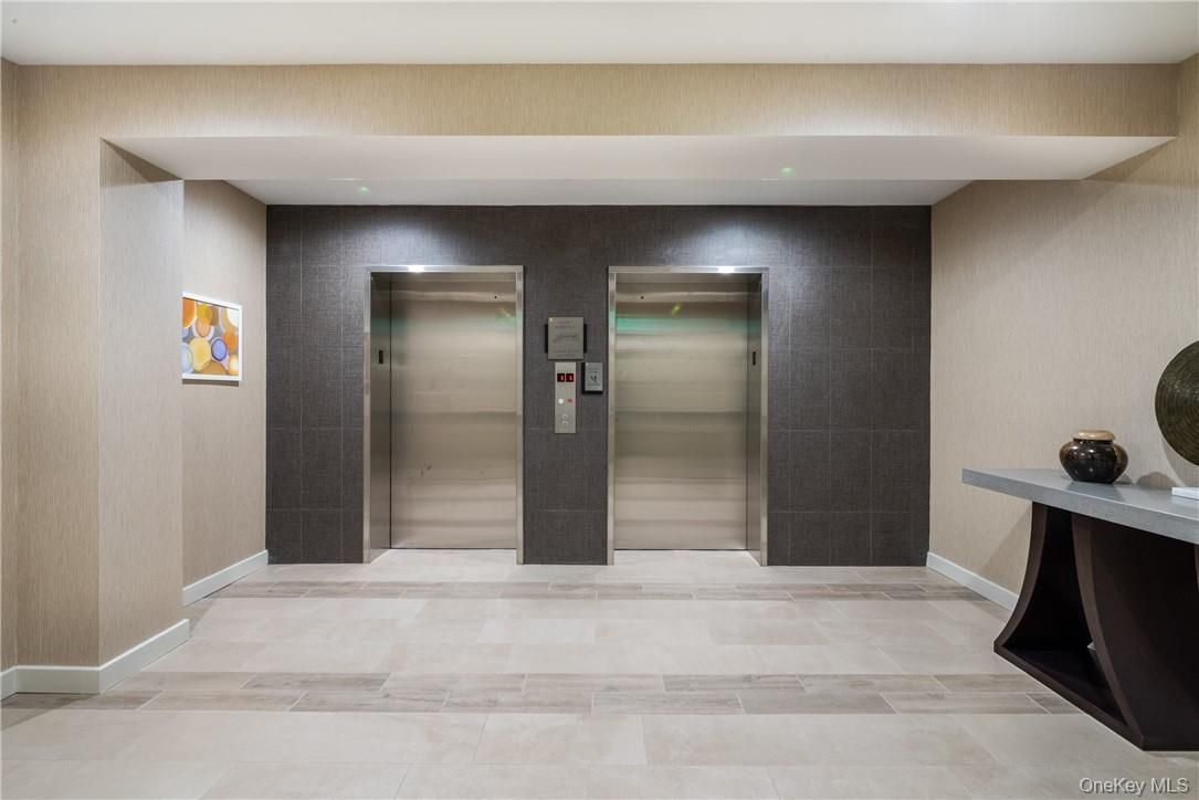 Elevator, Interior