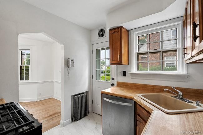 Interior, Kitchen, Marble, Wood Texture Flooring
