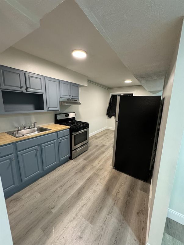 Interior, Kitchen, Recessed Lighting, Wood Texture Flooring