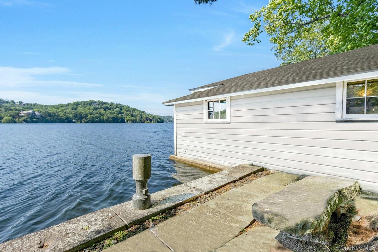 Exterior, Water