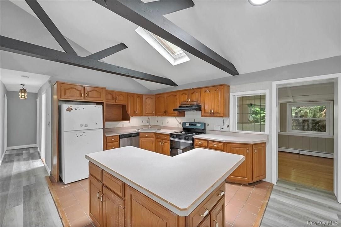 Interior, Kitchen, Recessed Lighting, Wooden Beams, Wood Texture Flooring