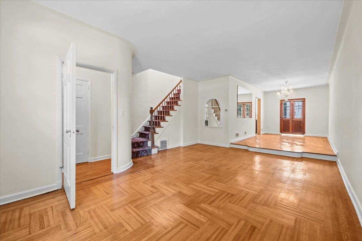 Chandelier, Empty room, Interior, Wood Texture Flooring