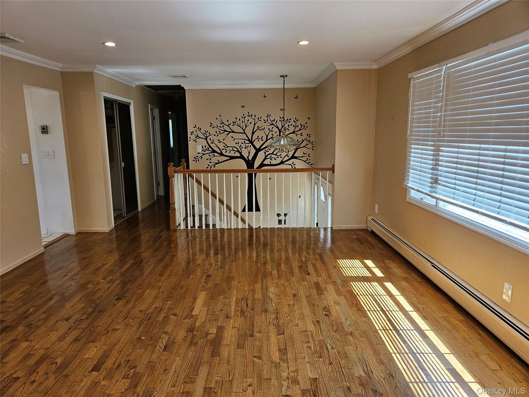 Interior, Pendant Lights, Recessed Lighting, Wood Texture Flooring