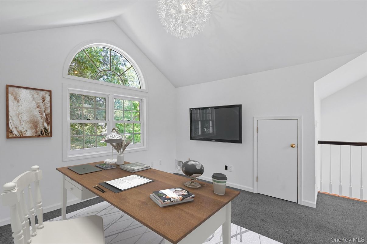 Home Office, Interior