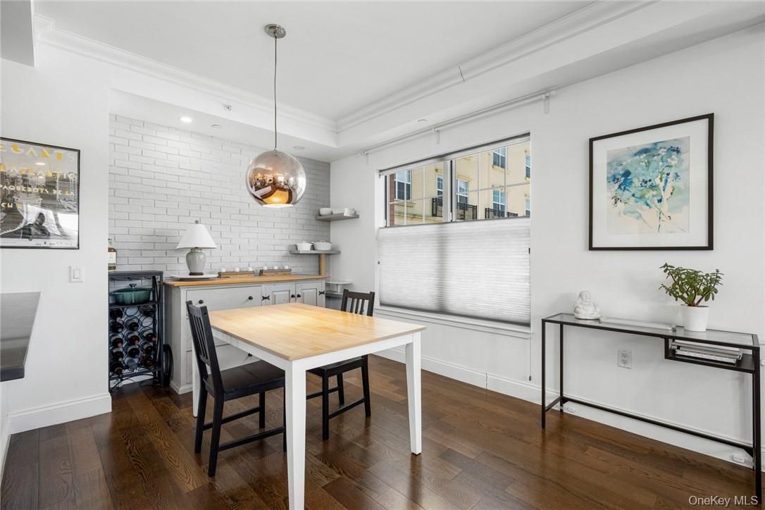Dining room, Interior, Pendant Lights, Recessed Lighting, Stone Walls, Wood Texture Flooring