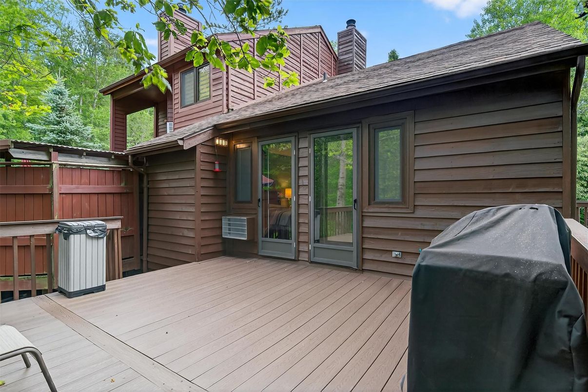 Exterior, Hot Tub