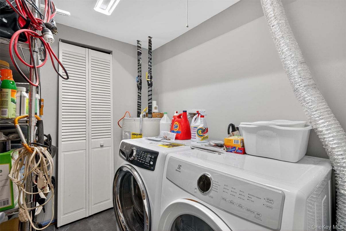 Interior, Washer