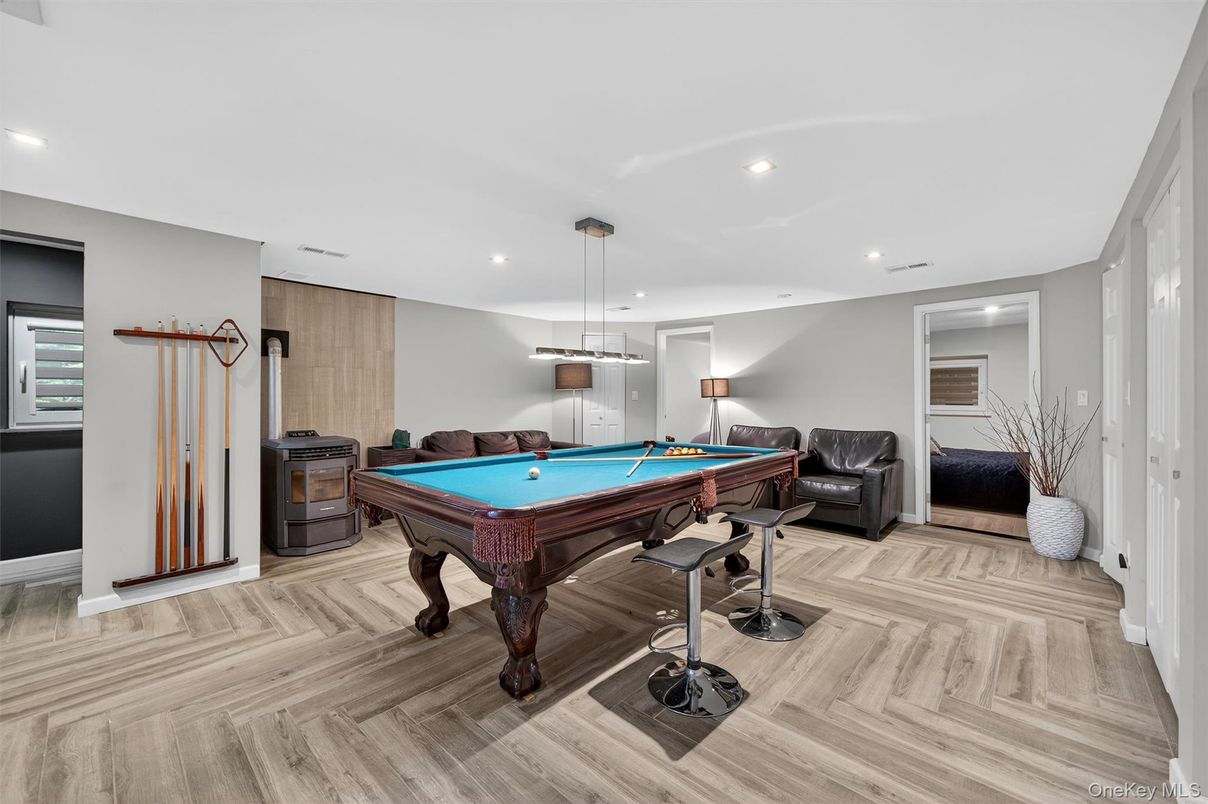 Billiard Table, Game Room, Interior, Pendant Lights, Recessed Lighting, Wood Texture Flooring