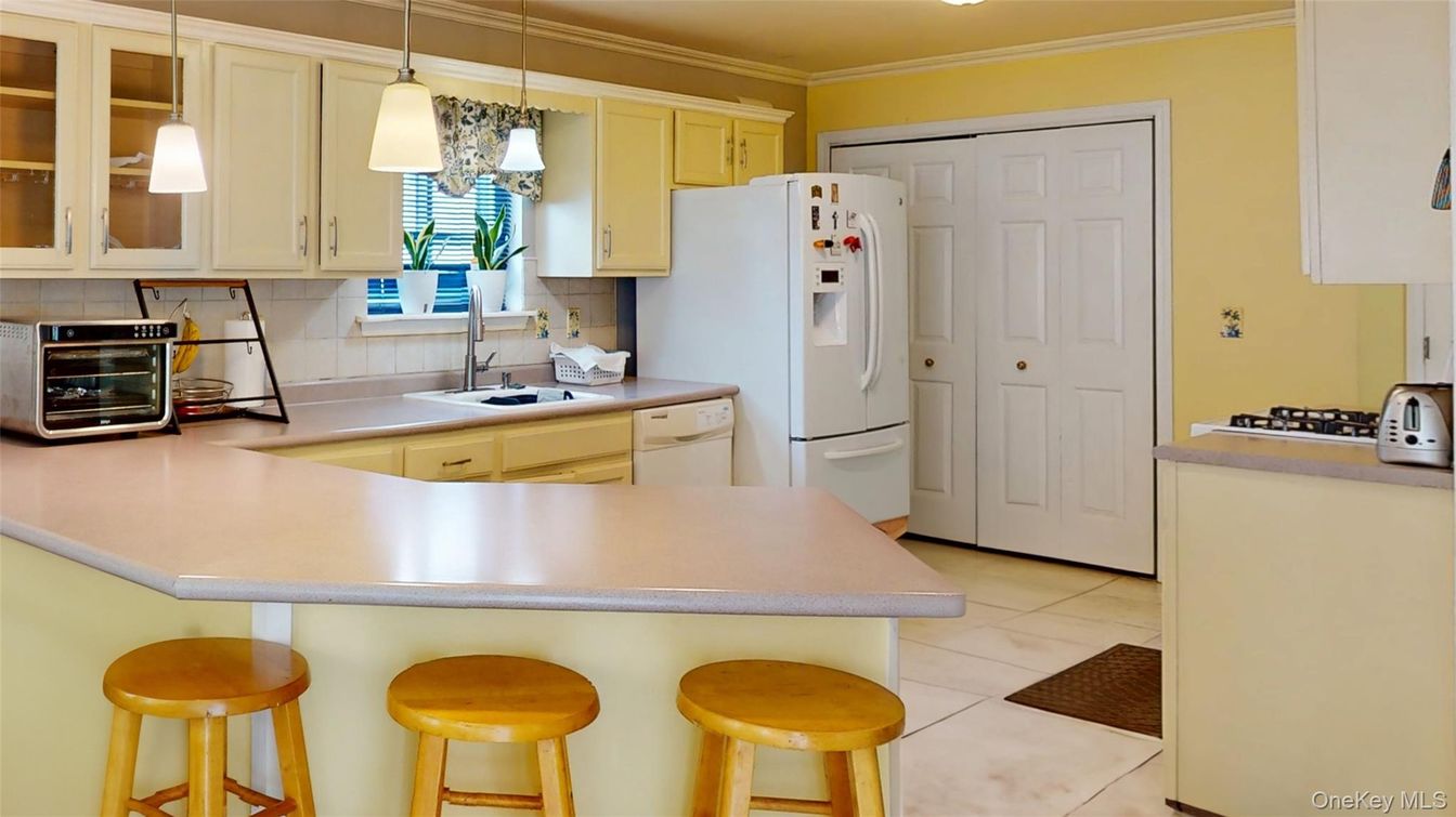 Interior, Kitchen, Pendant Lights