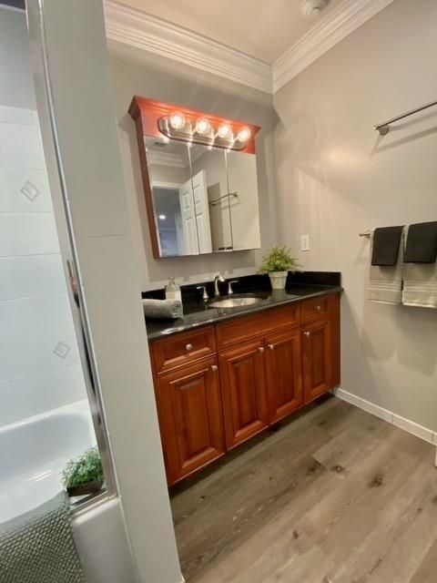 Bathroom, Dual Sink Vanities, Interior, Wood Texture Flooring