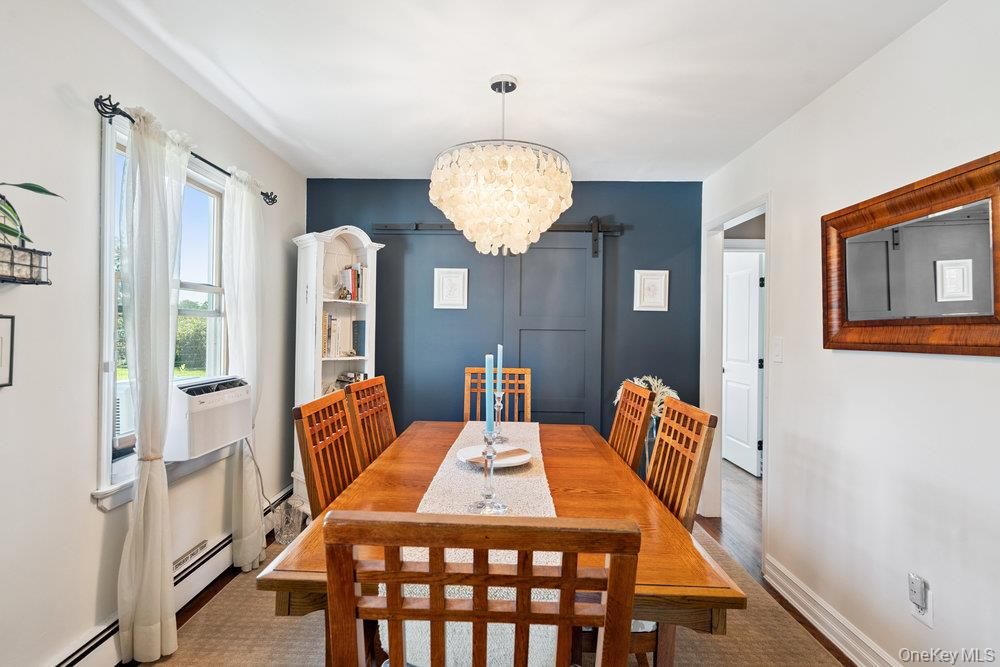 Chandelier, Dining room, Interior