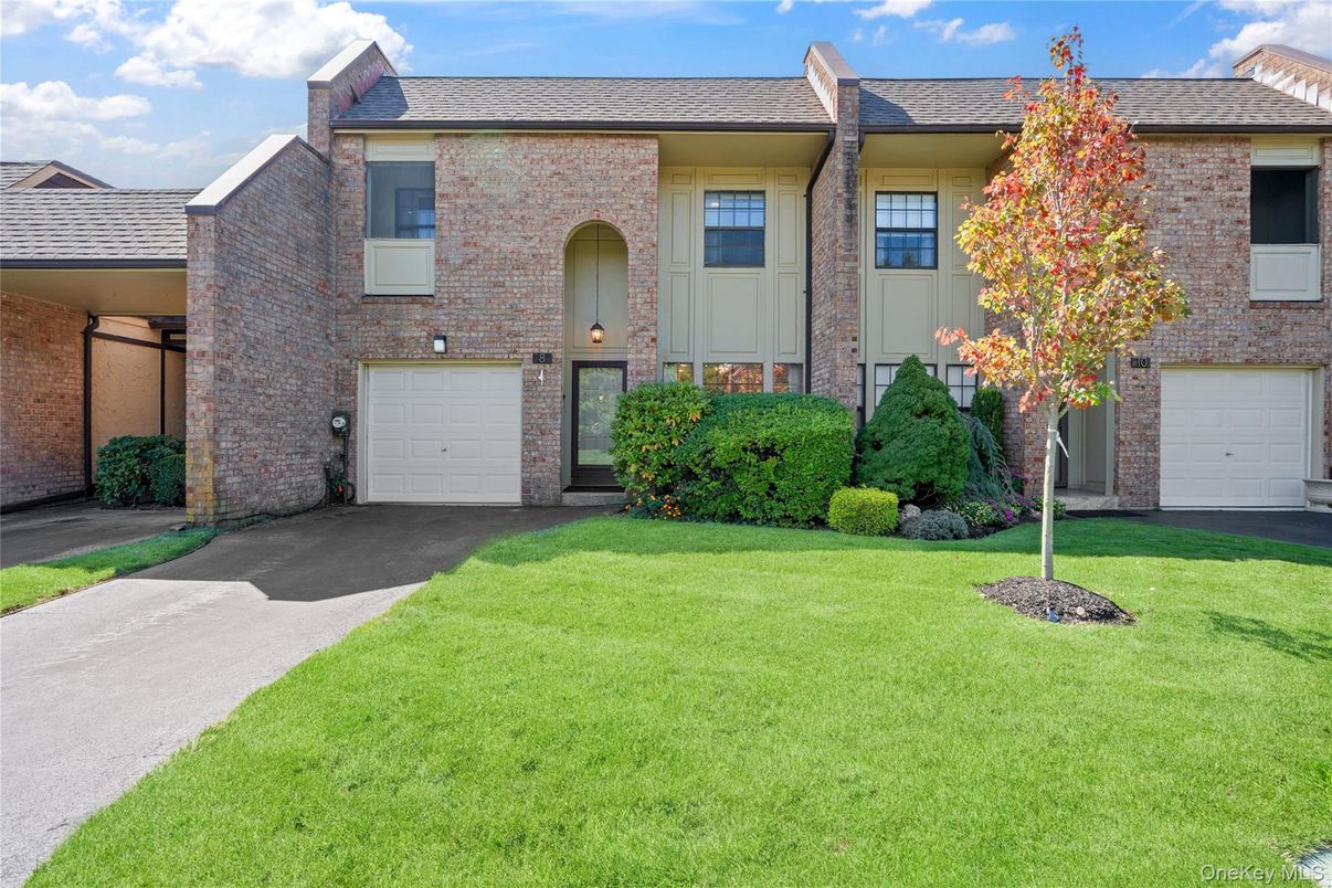 Attached, Exterior, Facade, Brick Facade, French Provincial