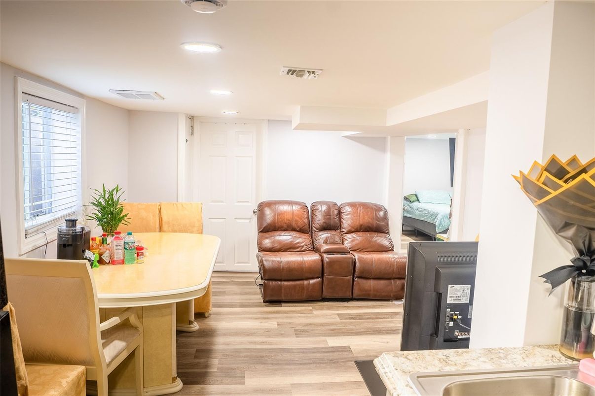 Dining room, Interior, Living room, Recessed Lighting, Wood Texture Flooring