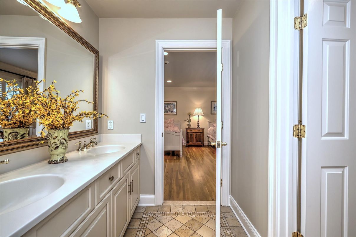 Bathroom, Dual Sink Vanities, Interior, Wood Texture Flooring