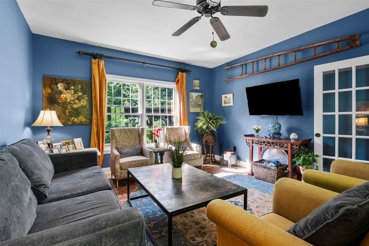Interior, Living room