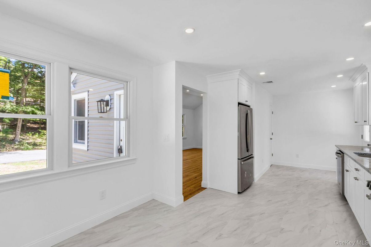 Interior, Kitchen, Marble, Recessed Lighting