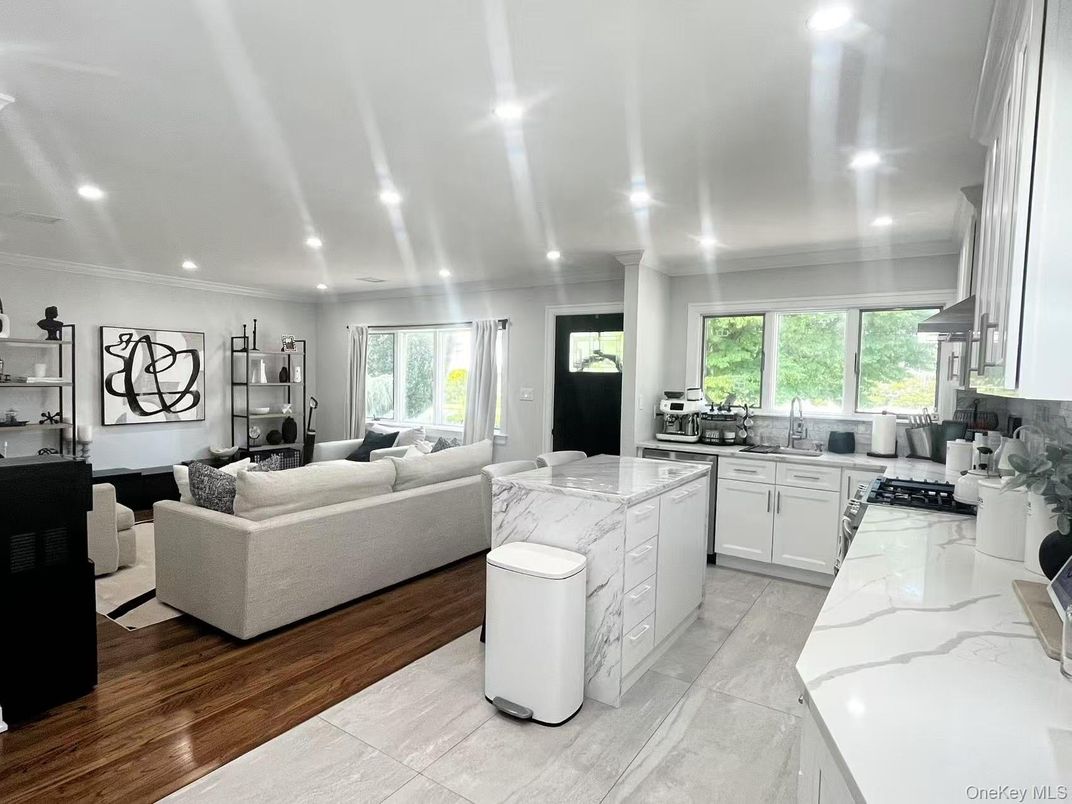 Interior, Kitchen, Living room, Recessed Lighting, Wood Texture Flooring