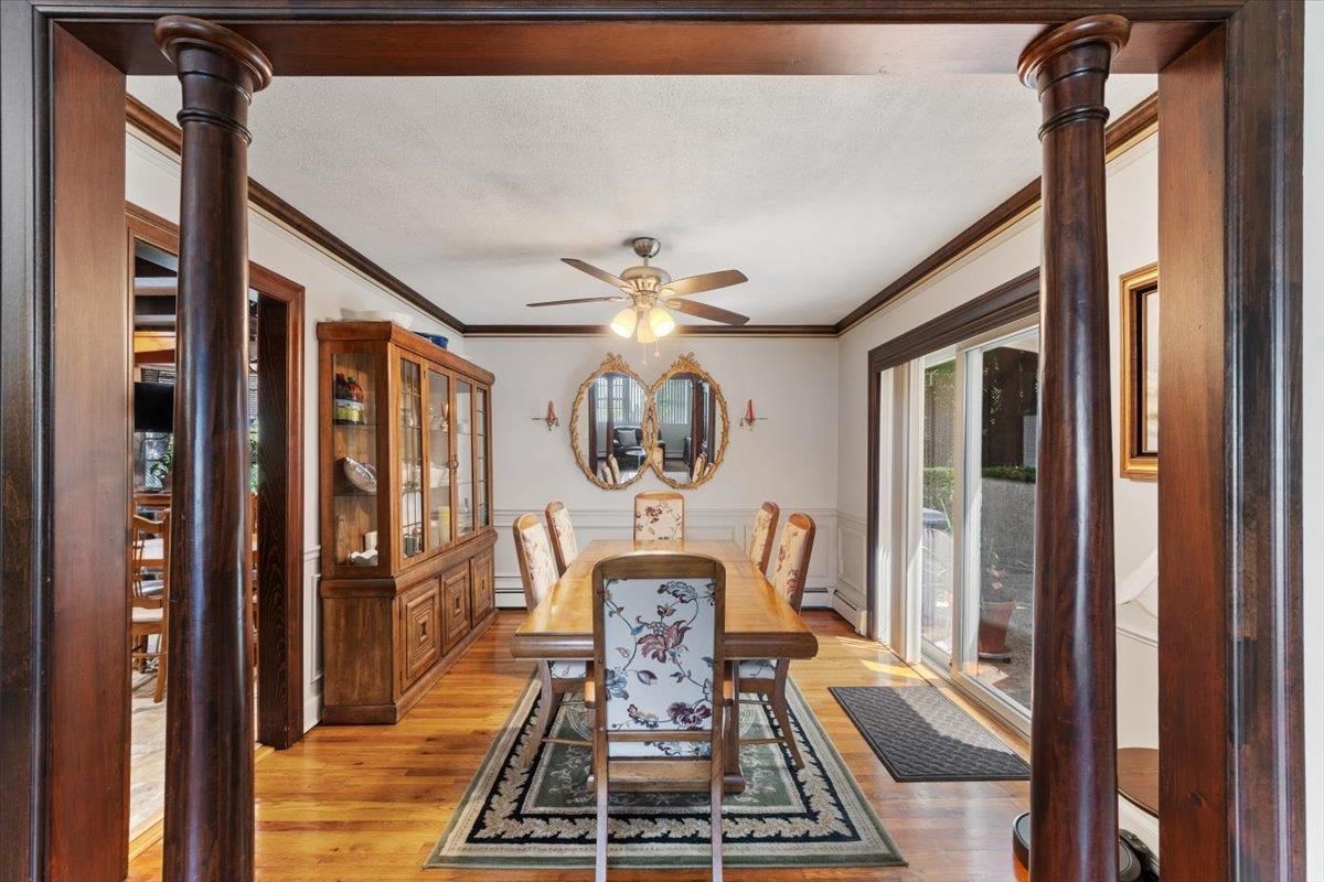 Dining room, Interior, Wood Texture Flooring