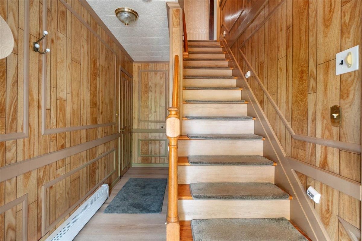Interior, Wooden Walls
