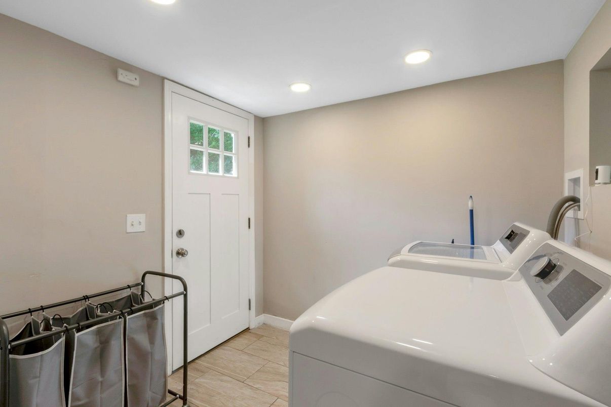 Interior, Recessed Lighting, Washer